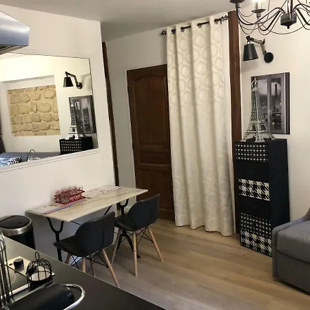 Apartment Luxembourg-proche St Germain Des Pres