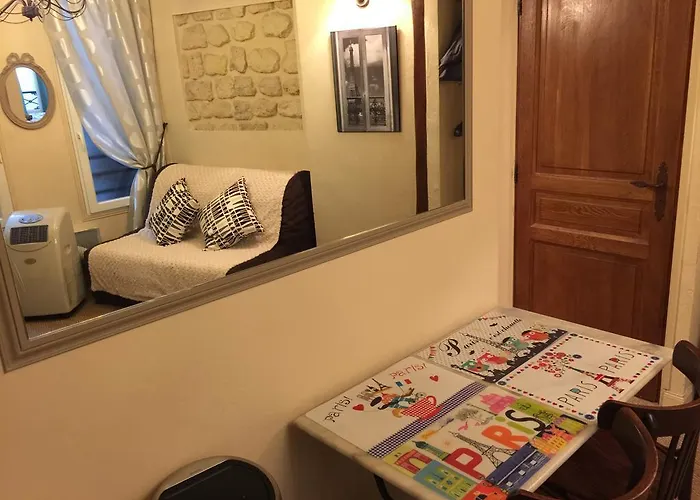 Apartment Luxembourg-proche St Germain Des Pres